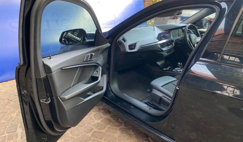 2020 BMW 1 Series 118i Sport Line full