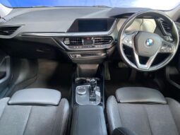 2020 BMW 1 Series 118i Sport Line full