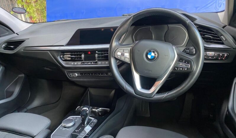 2020 BMW 1 Series 118i Sport Line full
