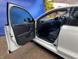 2016 Volkswagen Jetta 1.4TSI Comfortline Auto full