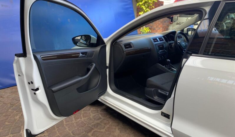 2016 Volkswagen Jetta 1.4TSI Comfortline Auto full