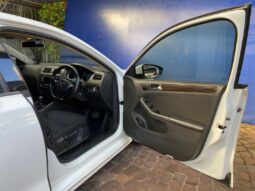 2016 Volkswagen Jetta 1.4TSI Comfortline Auto full
