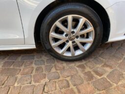 2016 Volkswagen Jetta 1.4TSI Comfortline Auto full