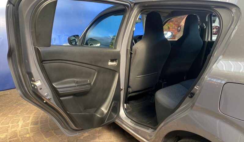 2025 Toyota Vitz 1.0 XR Manual full