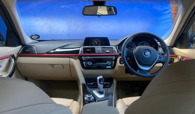 2015 BMW 3 Series 320i M Sport Auto full
