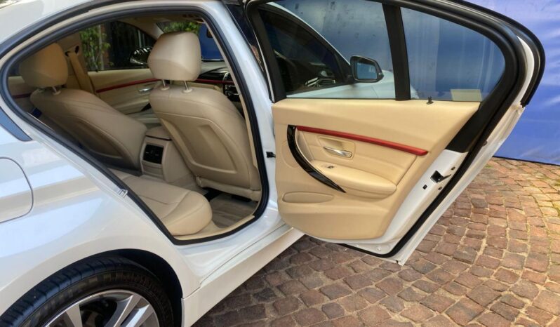 2015 BMW 3 Series 320i M Sport Auto full