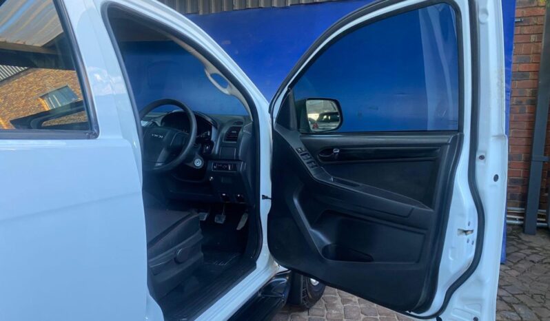 2022 Isuzu D-Max 250 Double Cab Hi-Ride full