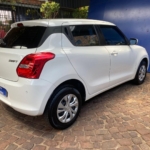 2023 Suzuki Swift 1.2 GL — thumbnail 2