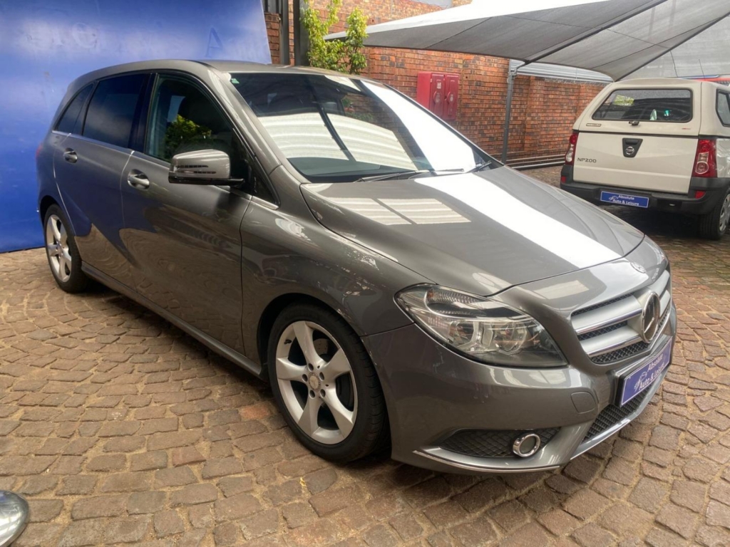 2013 Mercedes-Benz B-Class B200 Auto — image 1 of 15