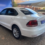 2020 Volkswagen Polo Sedan 1.6 Comfortline — thumbnail 4